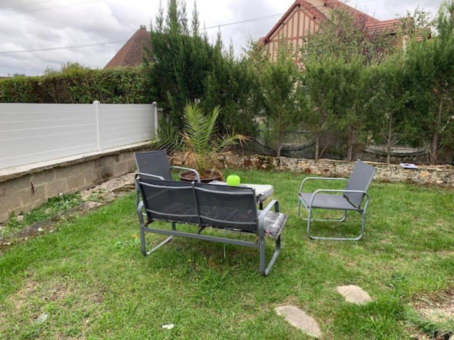 Maisonette Avec Jardin Evreux Exterior photo